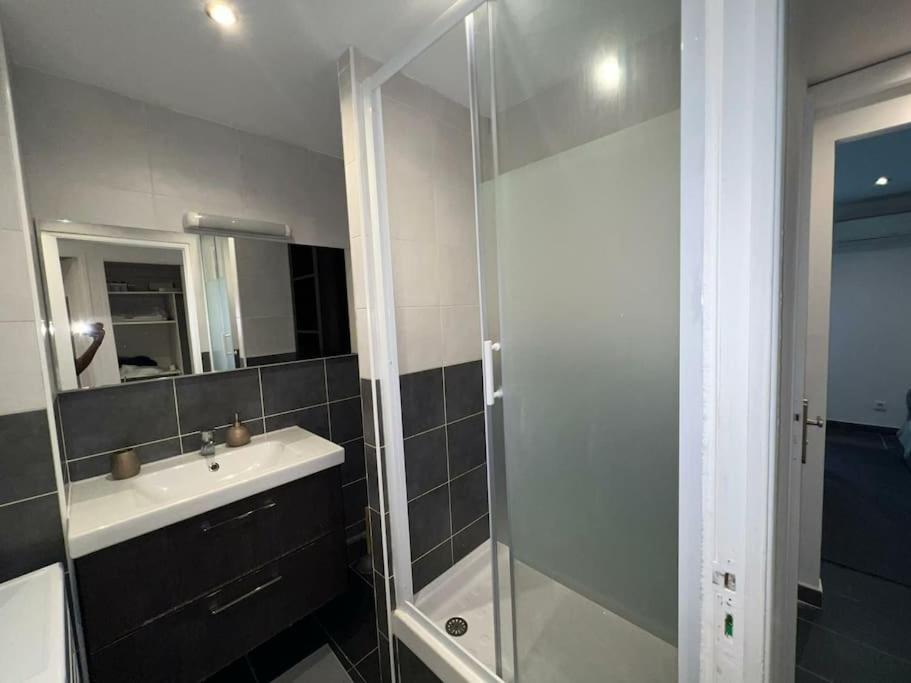 Grand Appartement Climatise Et Fonctionnel Marseille Ngoại thất bức ảnh