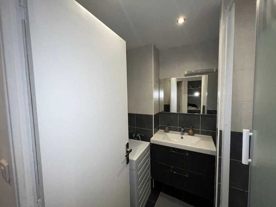 Grand Appartement Climatise Et Fonctionnel Marseille Ngoại thất bức ảnh