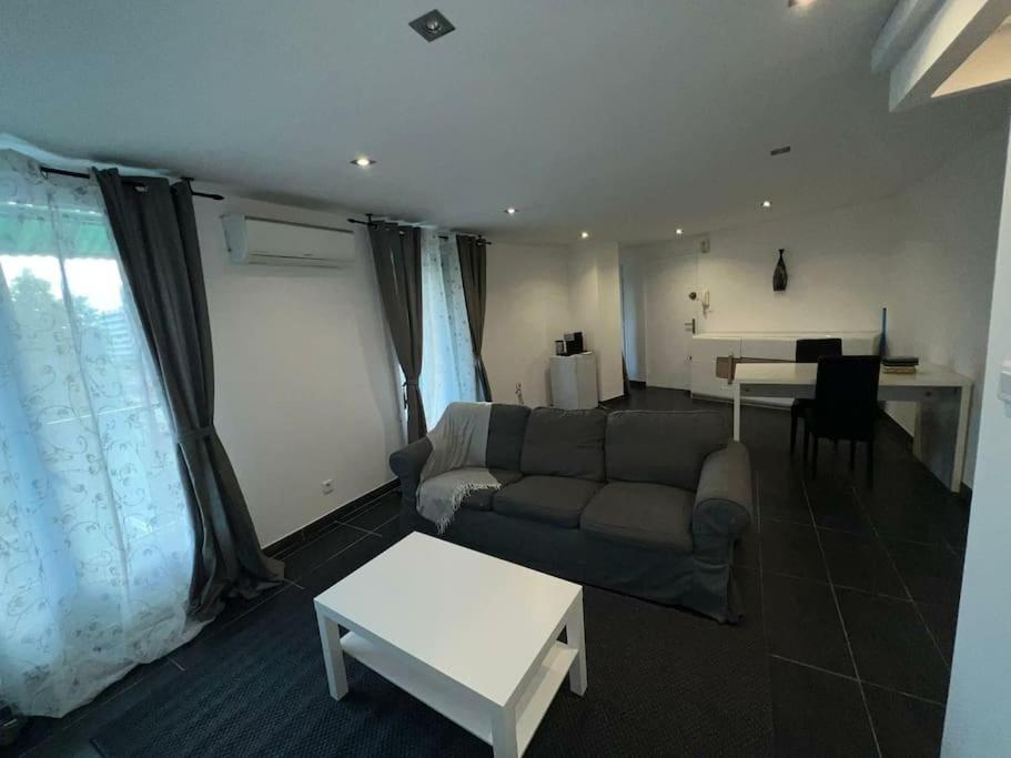 Grand Appartement Climatise Et Fonctionnel Marseille Ngoại thất bức ảnh