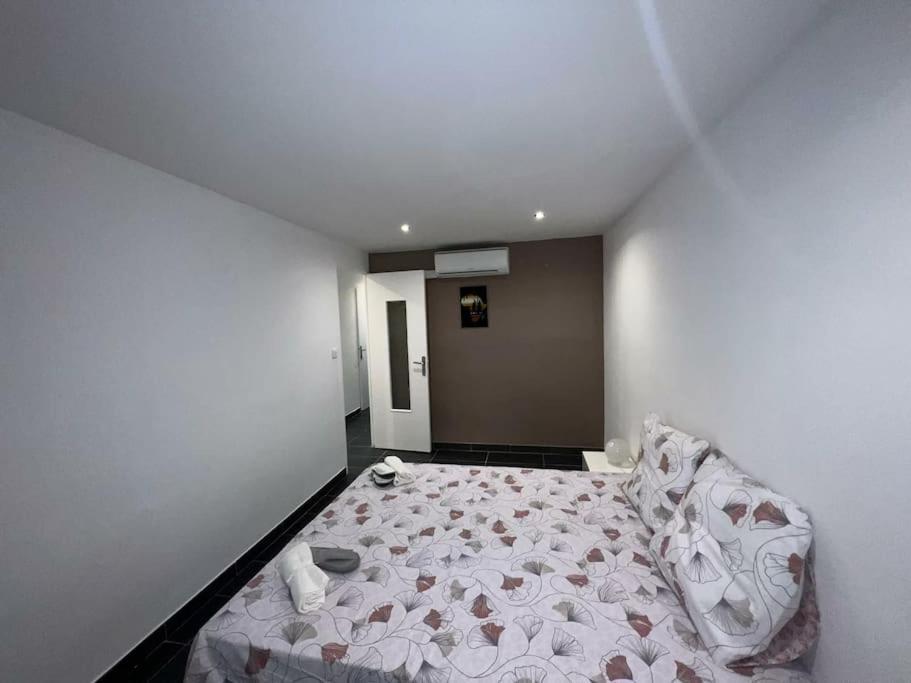 Grand Appartement Climatise Et Fonctionnel Marseille Ngoại thất bức ảnh